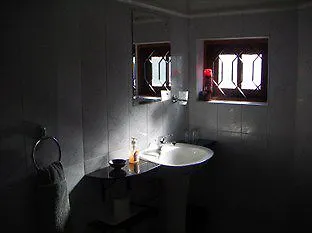 Ayubowan Guesthouse Negombo 3*,